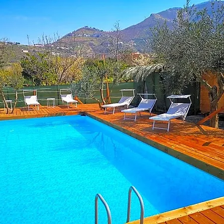 Bed & Breakfast Evergreen 3*